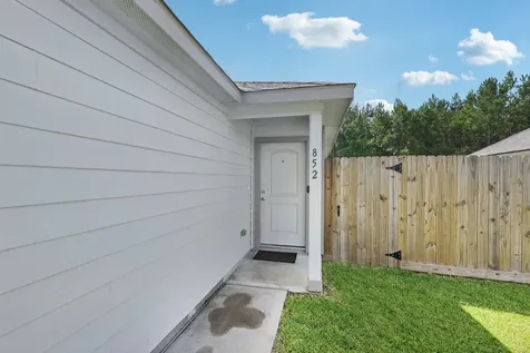 852 Road 5138 Cleveland TX 77327