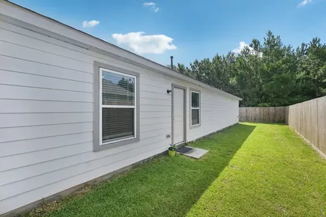 852 Road 5138 Cleveland TX 77327