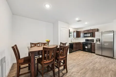 852 Road 5138 Cleveland TX 77327