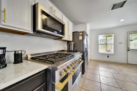 611 Remwick Drive Houston TX 77073