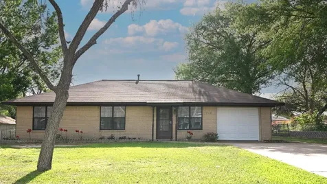 713 Burleson Street Brenham TX 77833