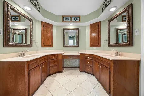 814 Palm Grove Circle Sugar Land TX 77498