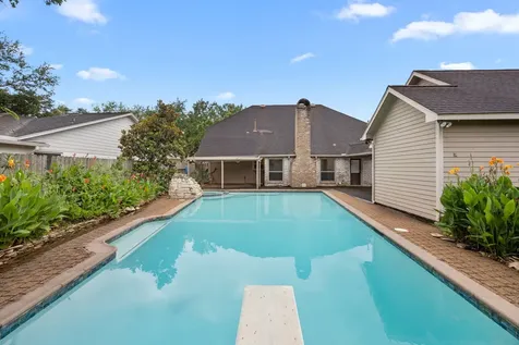 814 Palm Grove Circle Sugar Land TX 77498
