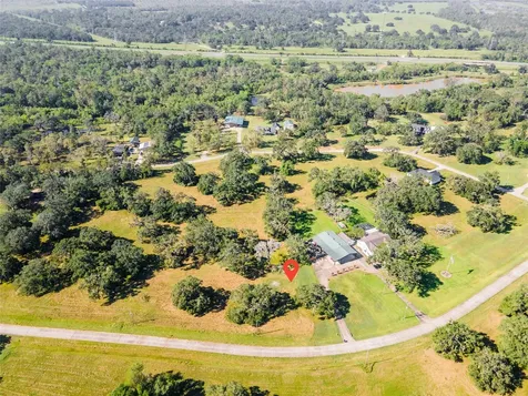 718 Rancho Chico Court Angleton TX 77515