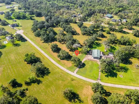 718 Rancho Chico Court Angleton TX 77515