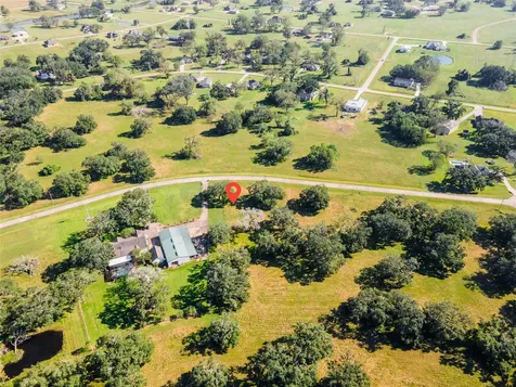718 Rancho Chico Court Angleton TX 77515