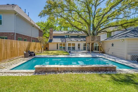 12458 Woodthorpe Lane Houston TX 77024