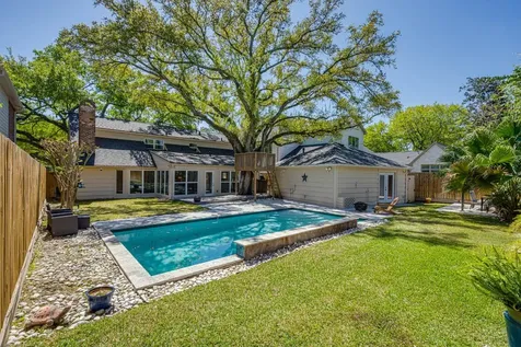 12458 Woodthorpe Lane Houston TX 77024