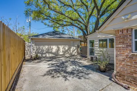 12458 Woodthorpe Lane Houston TX 77024