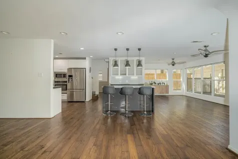 12458 Woodthorpe Lane Houston TX 77024
