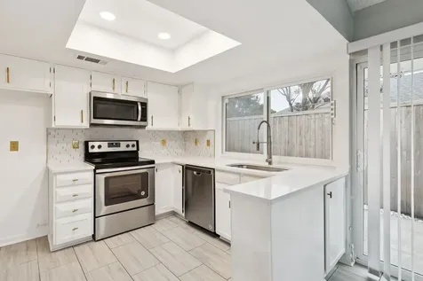910 Via Valencia Mesquite TX 75150