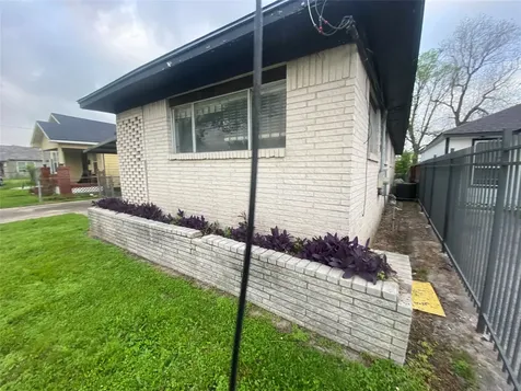 2627 Stevens Street Houston TX 77026