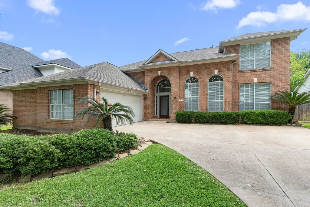 1807 Rustic Hills Court Sugar Land TX 77479