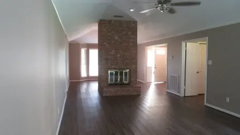 803 Briarmeadow Avenue Friendswood TX 77546