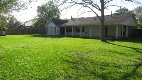 803 Briarmeadow Avenue Friendswood TX 77546