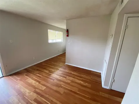 5610 Royal Palms Street 23 Houston TX 77021