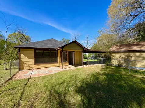 106 S Grace Street Crockett TX 75835