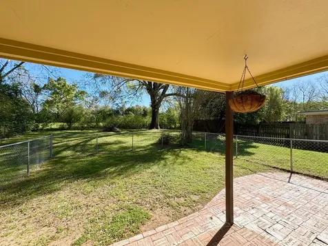 106 S Grace Street Crockett TX 75835
