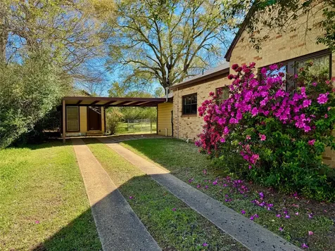 106 S Grace Street Crockett TX 75835