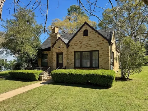 106 S Grace Street Crockett TX 75835