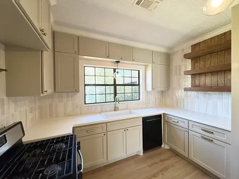 106 S Grace Street Crockett TX 75835