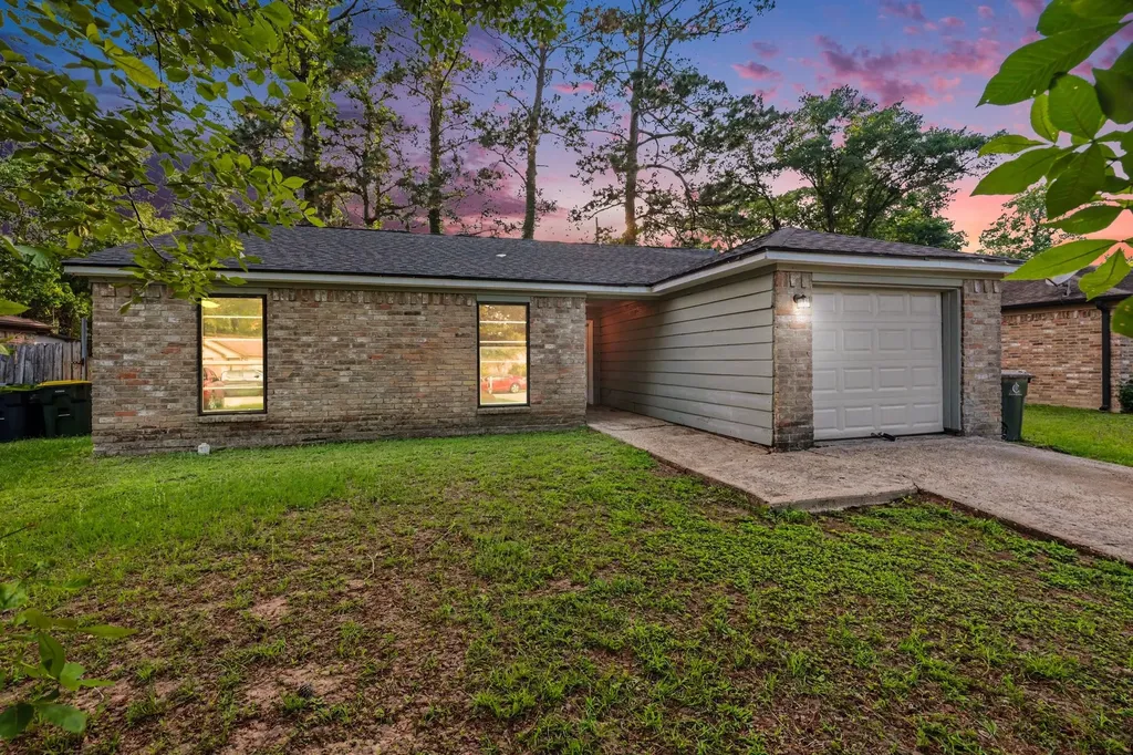 1321 N 7th Street Conroe TX 77301