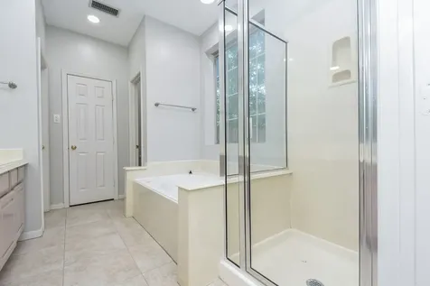 202 W Sterling Pond Circle The Woodlands TX 77382