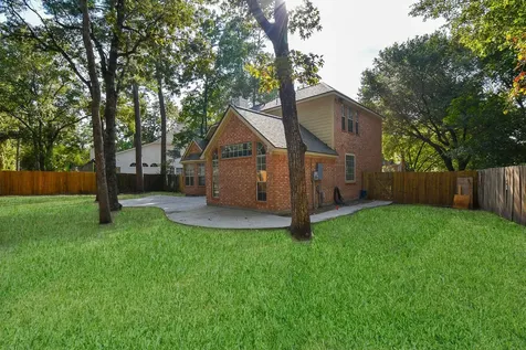 202 W Sterling Pond Circle The Woodlands TX 77382