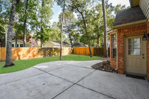 202 W Sterling Pond Circle The Woodlands TX 77382