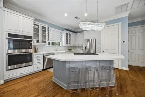 1419 W Hilshire Park Drive Houston TX 77055