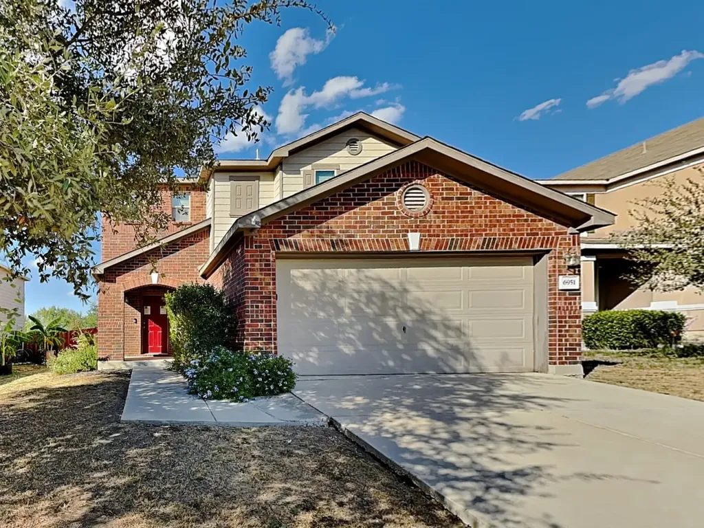 6951 Dulce Meadow San Antonio TX 78252