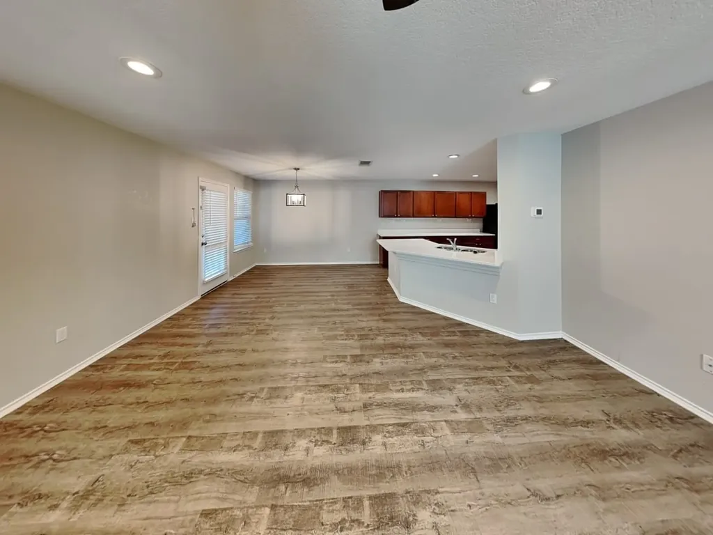 6951 Dulce Meadow San Antonio TX 78252