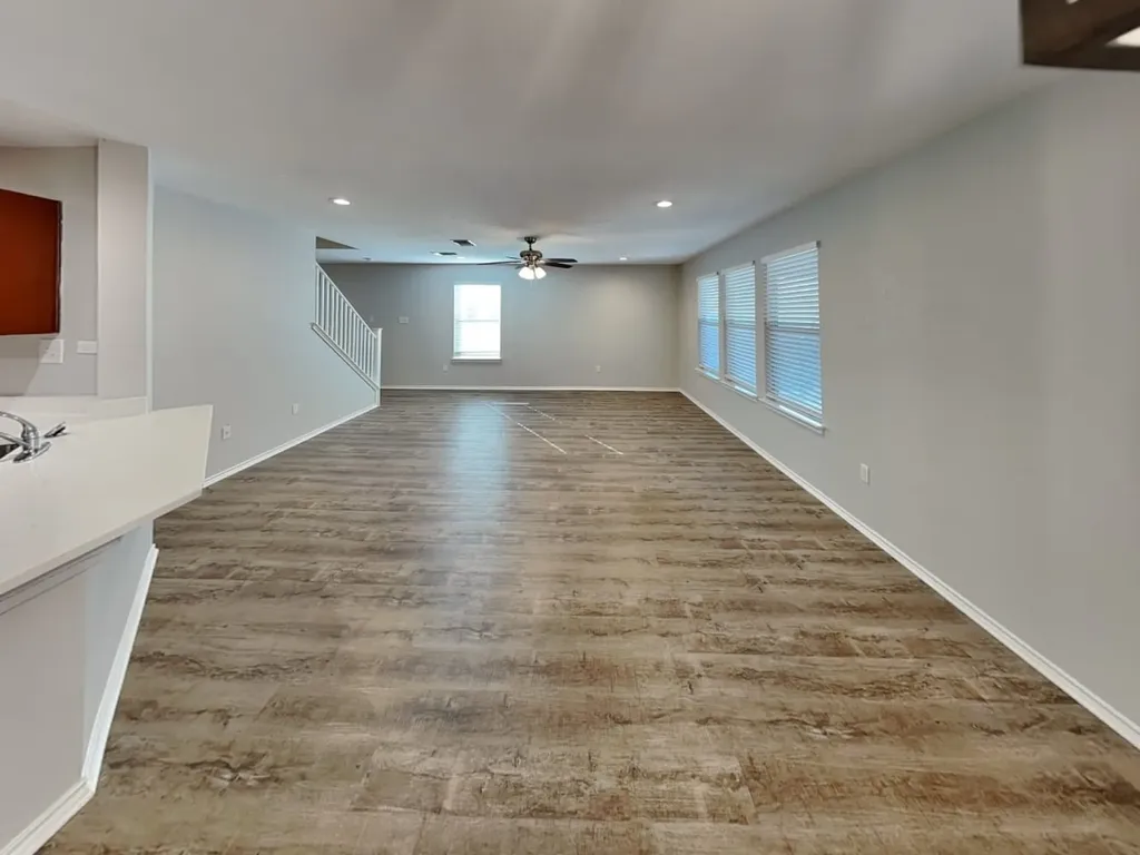 6951 Dulce Meadow San Antonio TX 78252