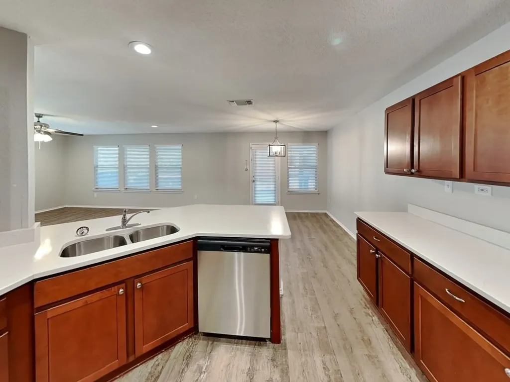 6951 Dulce Meadow San Antonio TX 78252