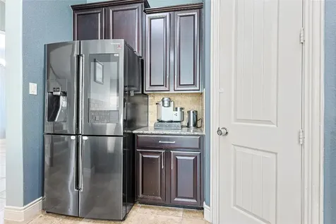 289 W Bend Drive League City TX 77573