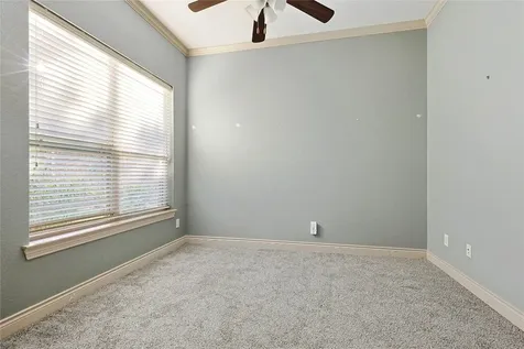 289 W Bend Drive League City TX 77573