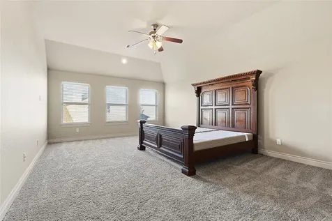 289 W Bend Drive League City TX 77573