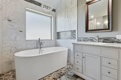 289 W Bend Drive League City TX 77573