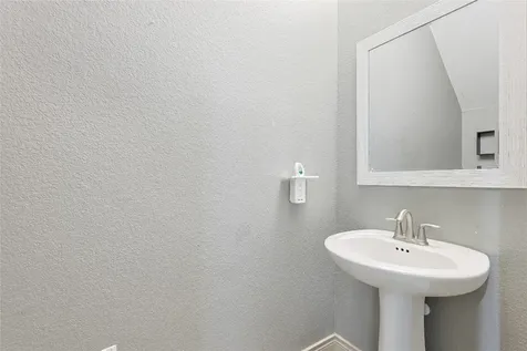 289 W Bend Drive League City TX 77573