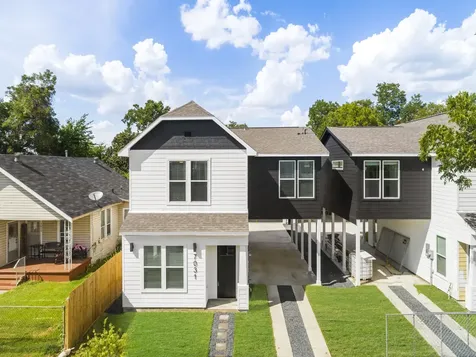 7033 Avenue N Houston TX 77011
