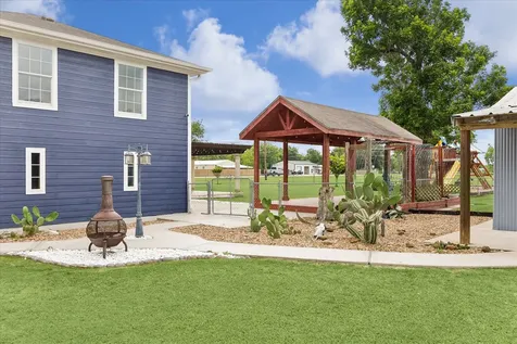 9203 Avenue G Liverpool TX 77577