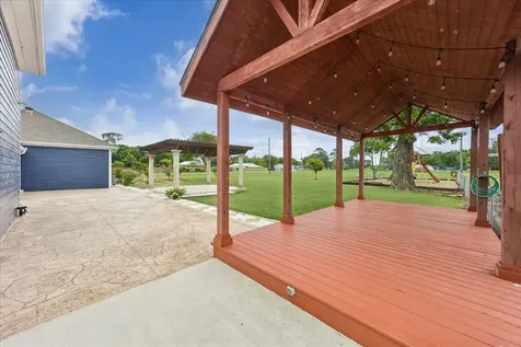 9203 Avenue G Liverpool TX 77577