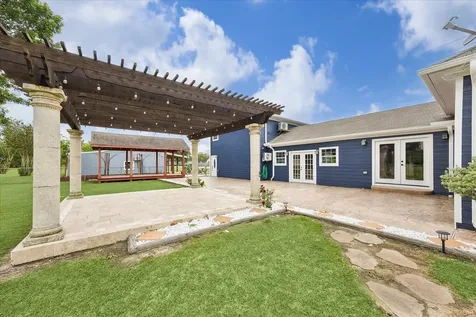 9203 Avenue G Liverpool TX 77577