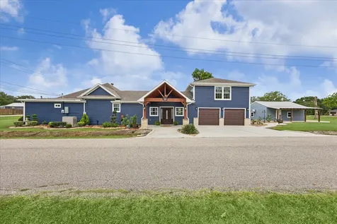 9203 Avenue G Liverpool TX 77577