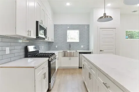 9343 Lavender Street North Houston TX 77016