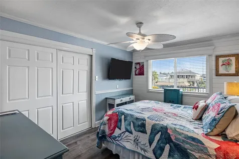 967 Bonita Street Bayou Vista TX 77563