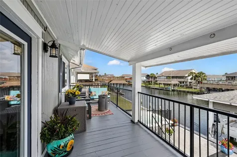 967 Bonita Street Bayou Vista TX 77563