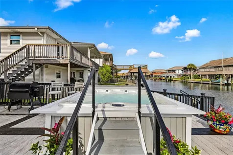 967 Bonita Street Bayou Vista TX 77563
