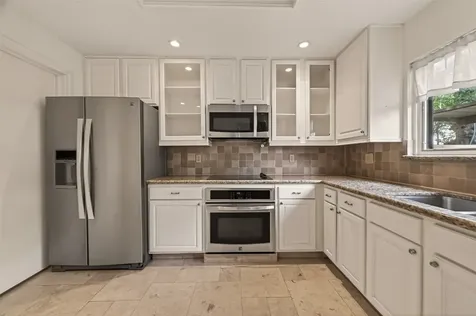 11711 Memorial Drive 659 Houston TX 77024