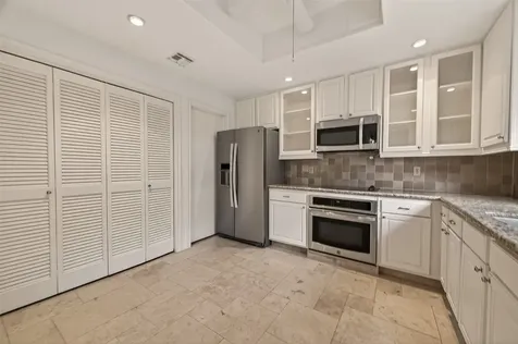 11711 Memorial Drive 659 Houston TX 77024